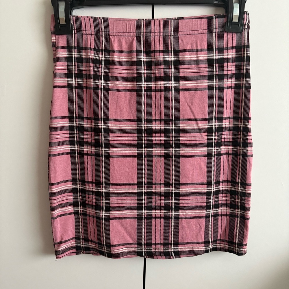 PrettyLittleThing Pink Check Print Skirt
